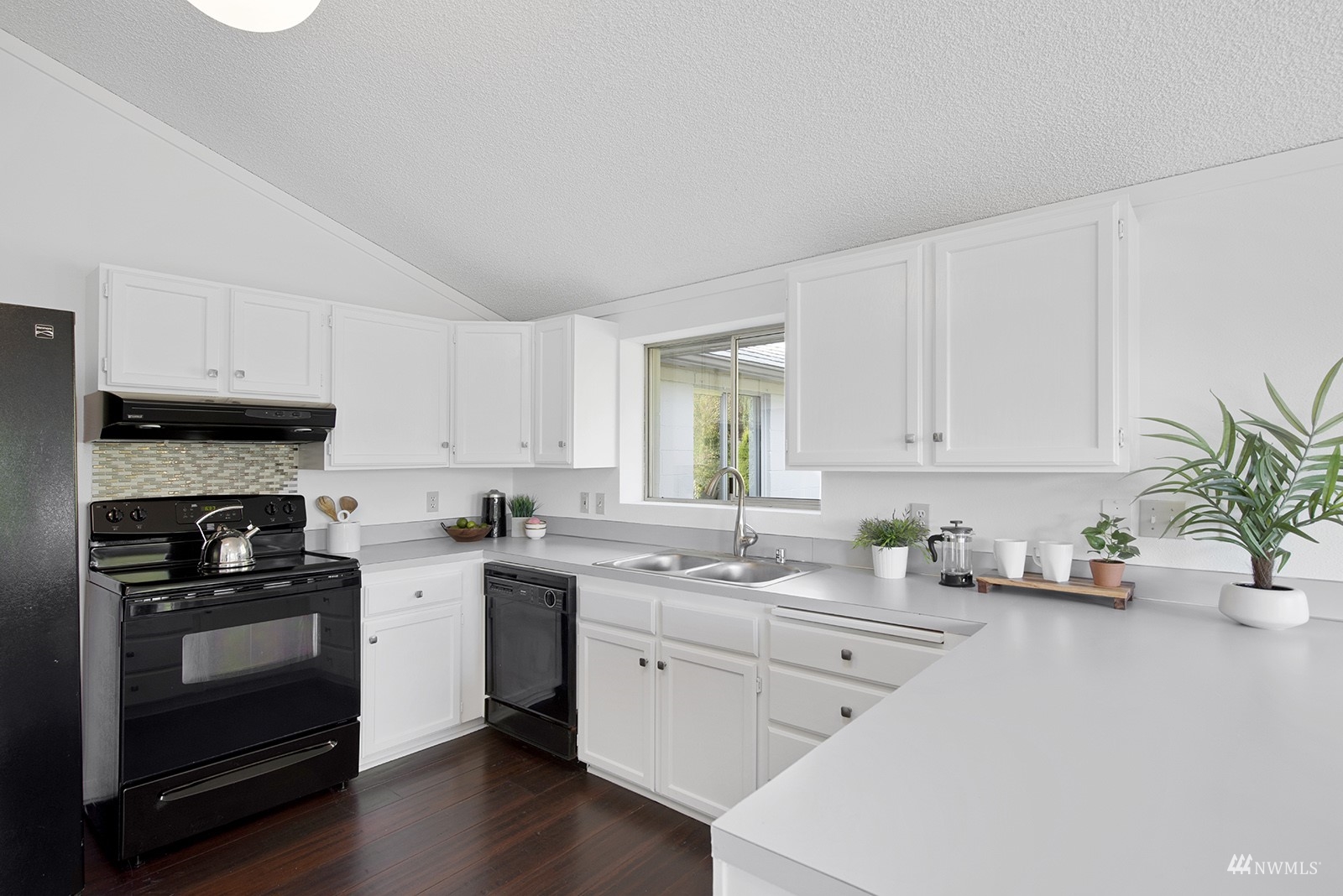 5902 242nd Street Southwest Mountlake Terrace, WA 98043 - Photo 11 of 33