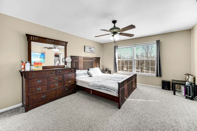 $2,795 | 1384 Roxbury Drive, Aurora, IL 60502