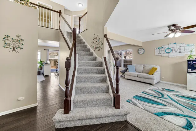 $2,795 | 1384 Roxbury Drive, Aurora, IL 60502