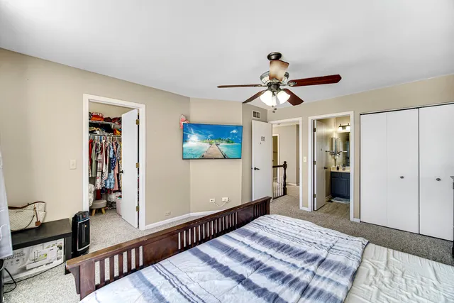 $2,795 | 1384 Roxbury Drive, Aurora, IL 60502