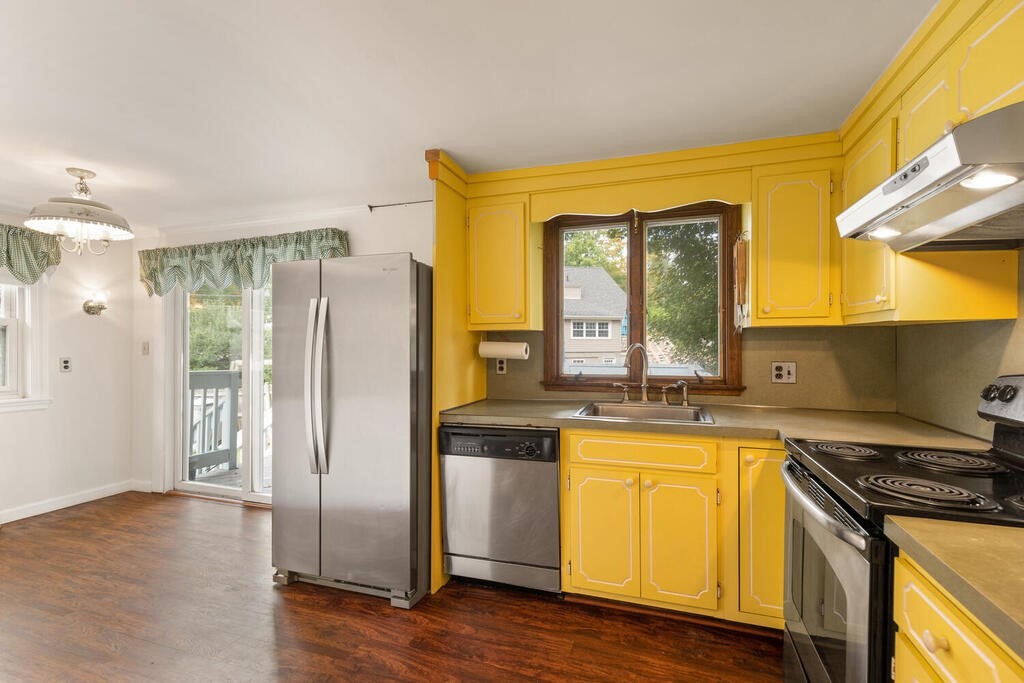 12 Old Farm Road Beverly, MA 01915 - Photo 10 of 27 Gallery Image 10