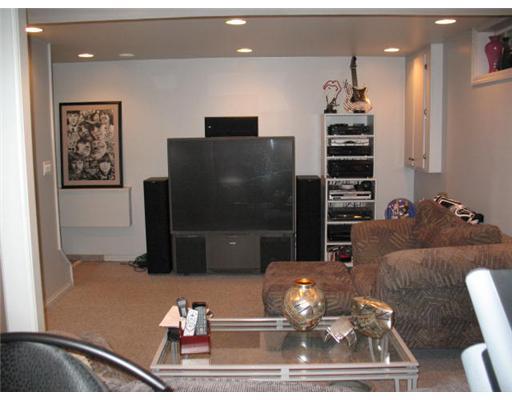 2296 Cramden Road Upper St. Clair, PA 15241 - Photo 7 of 11 Den/Family/Great Room.