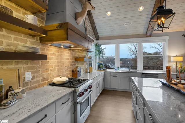 $1,399,900 | 300 Lakecrest Drive, Greer, SC 29651