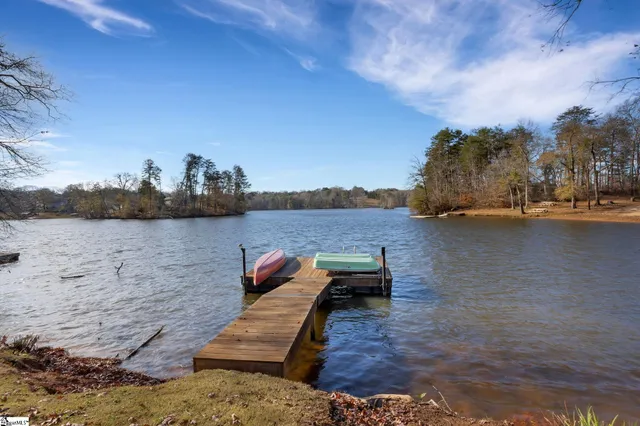 $1,399,900 | 300 Lakecrest Drive, Greer, SC 29651