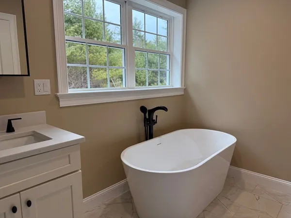 $899,000 | 79 Park Drive, Acushnet, MA 02743