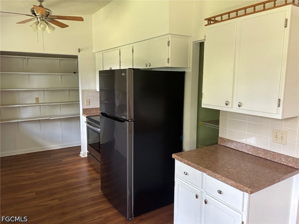 8168 Albatross Road Fort Myers, FL 33967 - Photo 8 of 26 Gallery Image 8