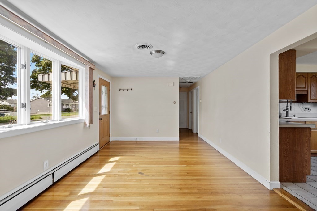 27 Ann Road Revere, MA 02151 - Photo 10 of 25 Gallery Image 10