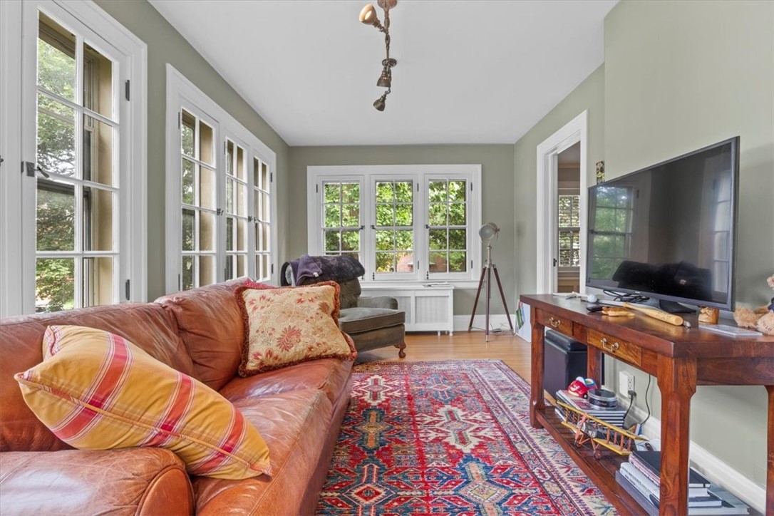 45 Berkeley Street Rochester, NY 14607 - Photo 40 of 49