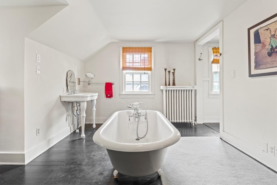 45 Berkeley Street Rochester, NY 14607 - Photo 44 of 49