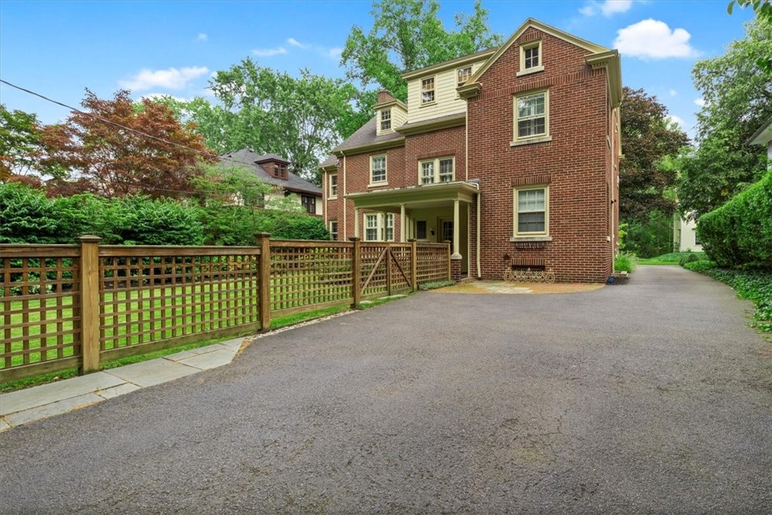 45 Berkeley Street Rochester, NY 14607 - Photo 46 of 49