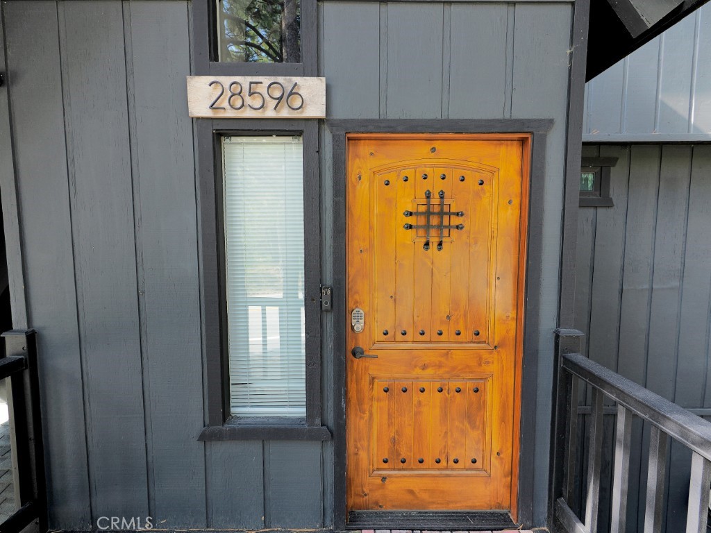 28596 North Bay Road Lake Arrowhead, CA 92352 - Photo 7 of 69