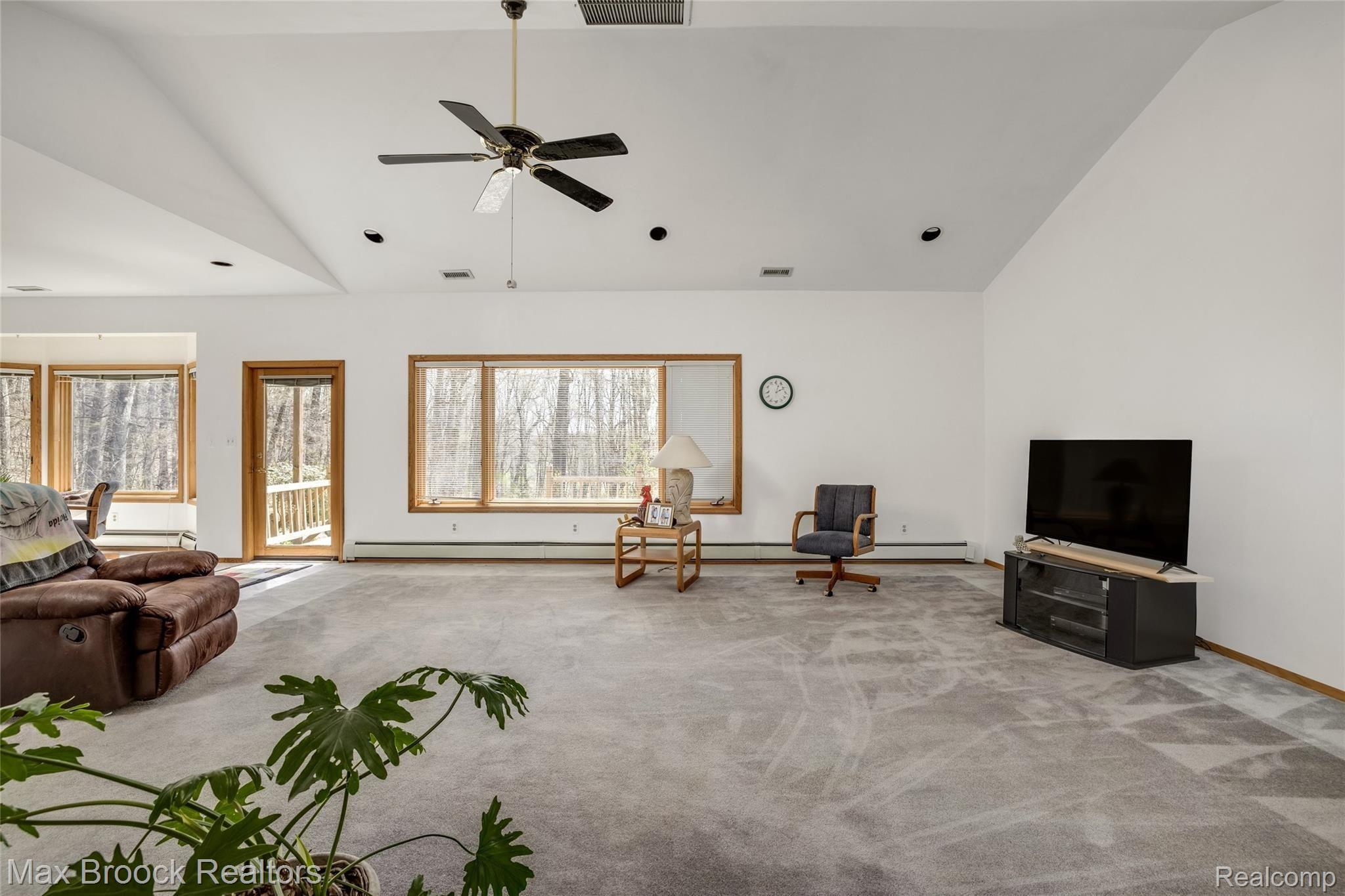 4646 Thomas Road Metamora, MI 48455 - Photo 16 of 54 4646 Thomas Rd0014.jpg