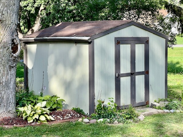 5 Boone Court Normal, IL 61761 - Photo 6 of 29 a view of a small garden