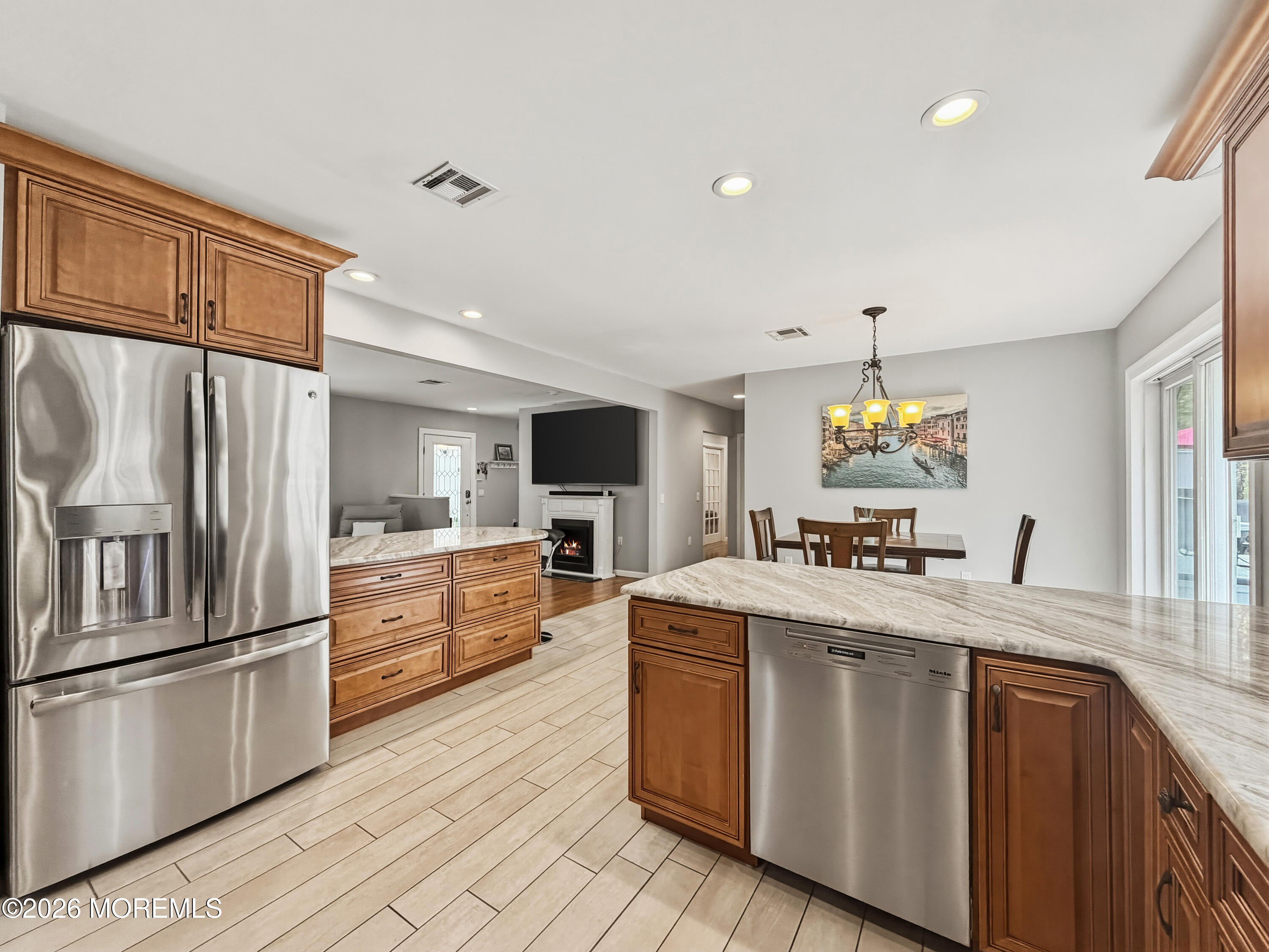 379 East Bird Village Road Jackson, NJ 08527 - Photo 10 of 43 kitchen.2