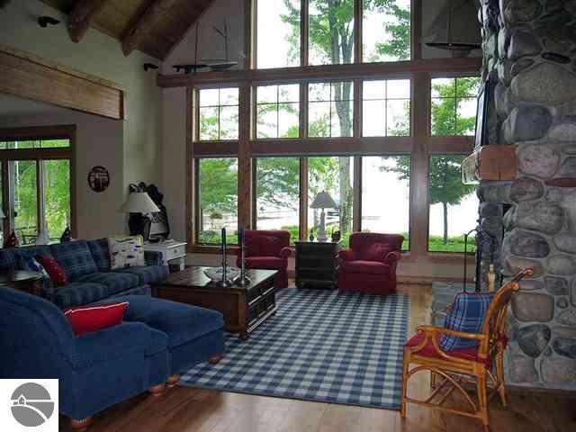 7511 Secor Road Traverse City, MI 49685 - Photo 15 of 25 1733227-14.JPG