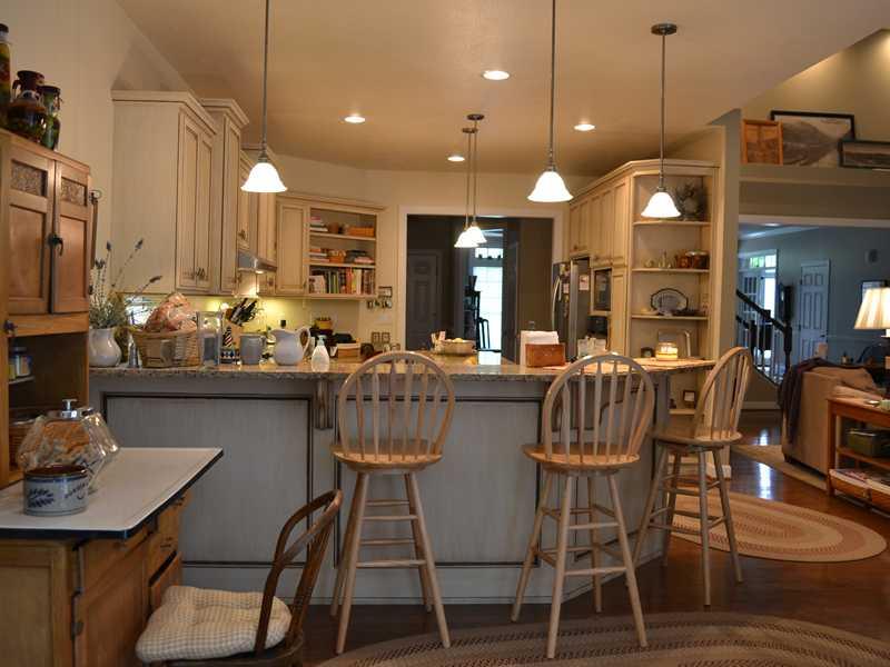 1732 Washington Road Apollo, PA 15613 - Photo 5 of 22 Kitchen.