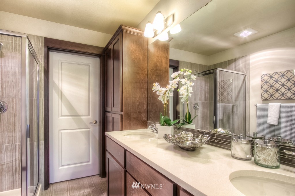 7150 Shinkle Place Southwest, Unit 60 Seattle, WA 98106 - Photo 16 of 18 Gallery Image 16