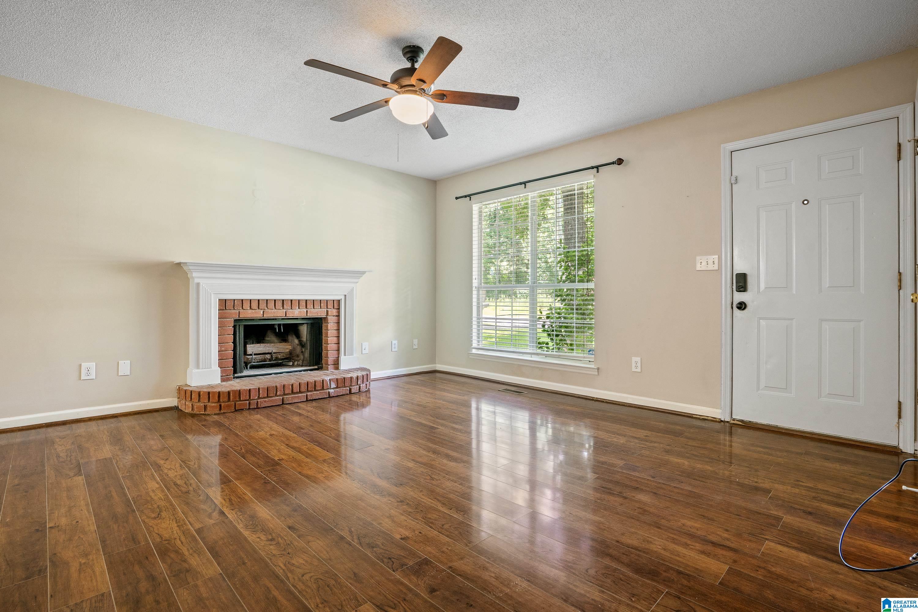 1940 Outwood Road Fultondale, AL 35068 - Photo 4 of 27