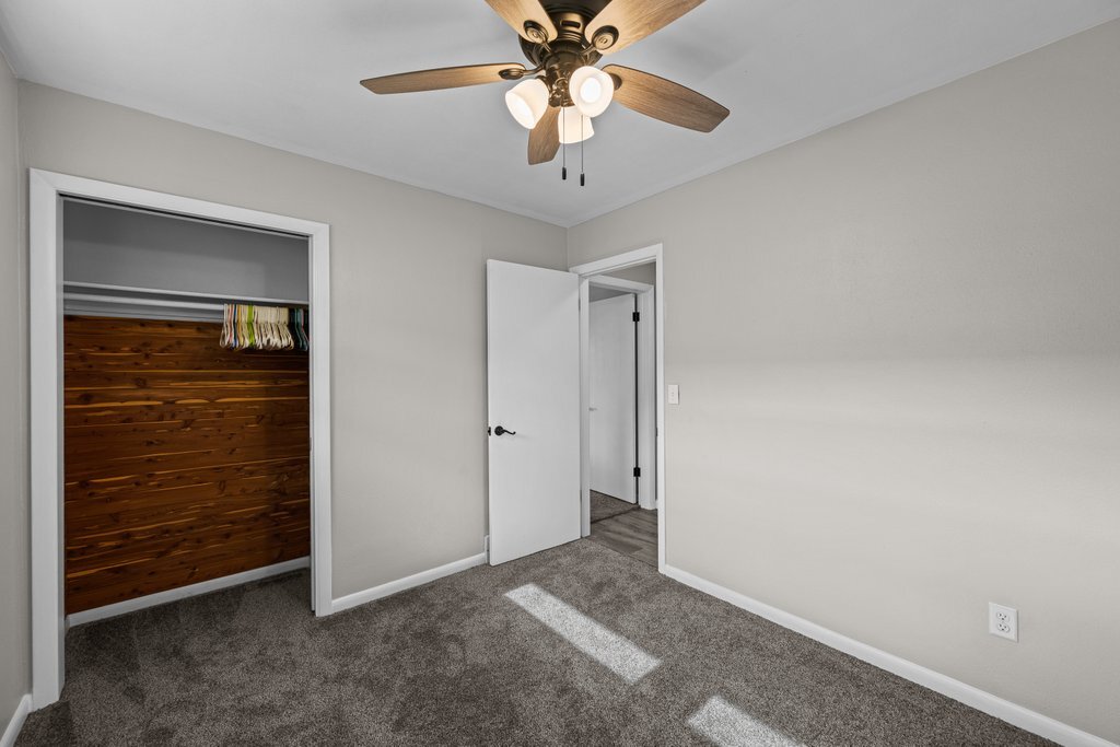 501 38th Street Moline, IL 61265 - Photo 18 of 32