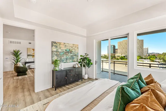 $575,000 | 3131 North Central Avenue, Unit 4012, Phoenix, AZ 85012