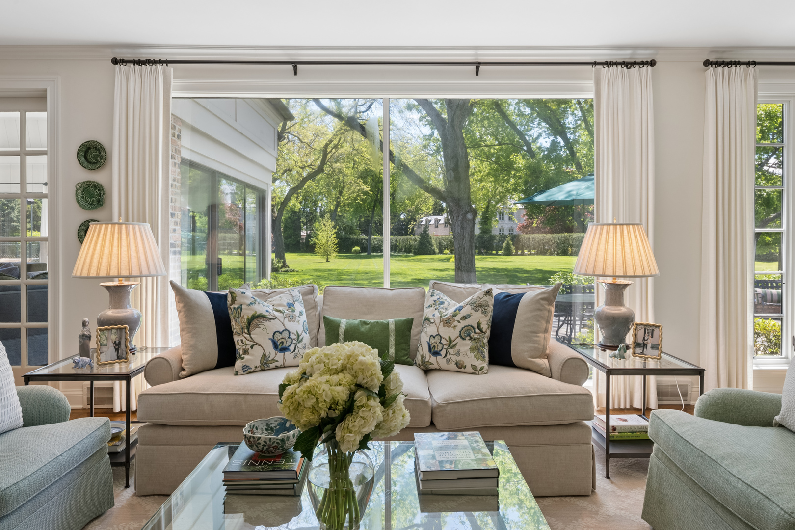 936 Sunset Road Winnetka, IL 60093 - Photo 9 of 50 a living room with furniture and a large window