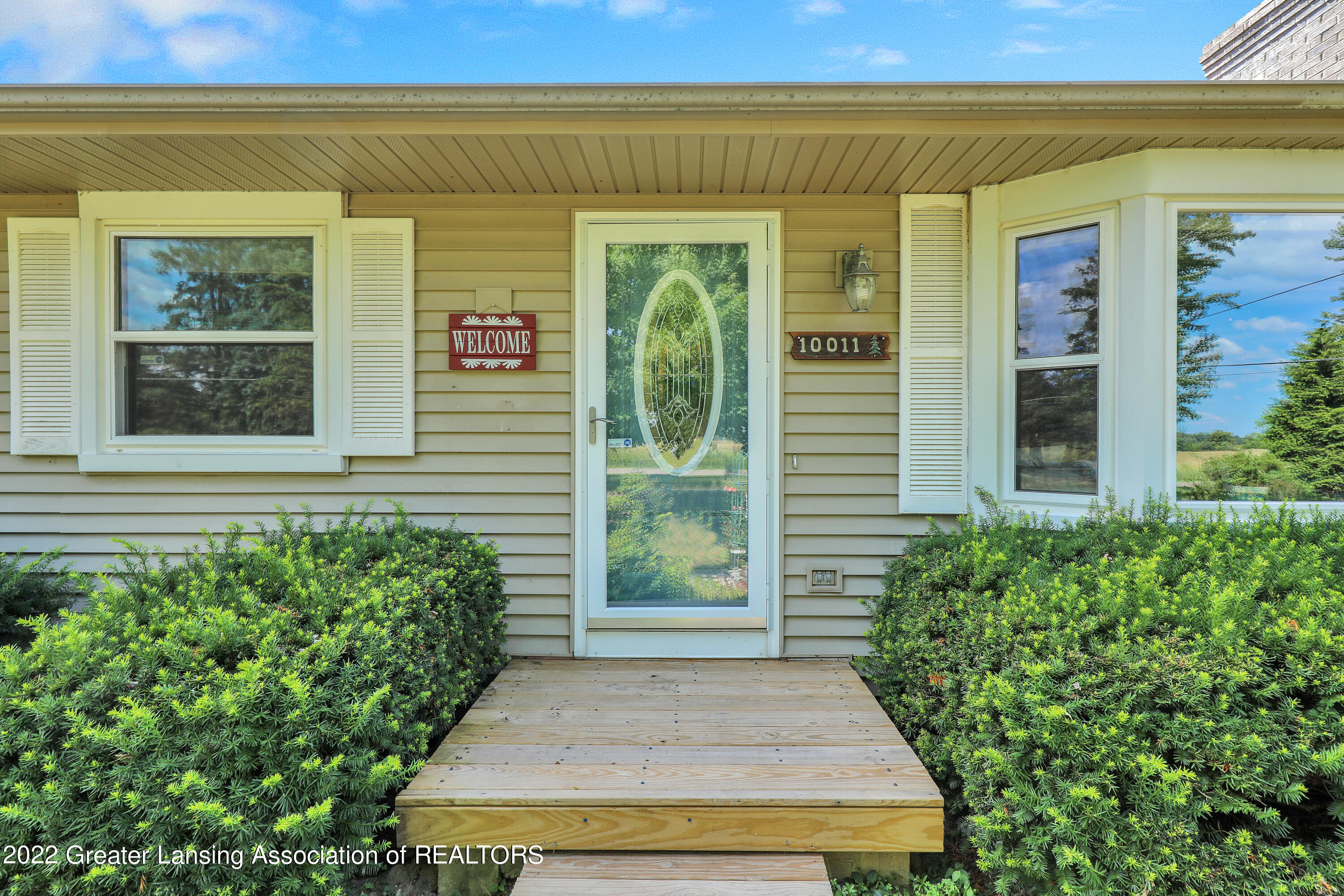 10011 Oneida Road Grand Ledge, MI 48837 - Photo 3 of 47 9I3A9487