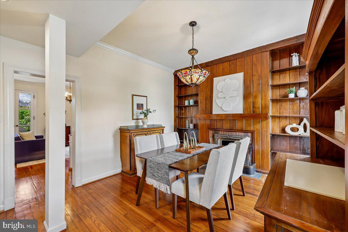 126 E Street Southeast Washington, DC 20003 - Photo 4 of 38
