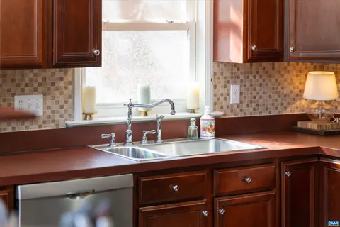 $350,000 | 579 Jefferson Drive, Palmyra, VA 22963