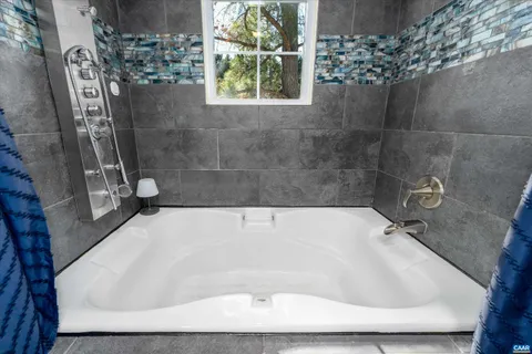 $350,000 | 579 Jefferson Drive, Palmyra, VA 22963