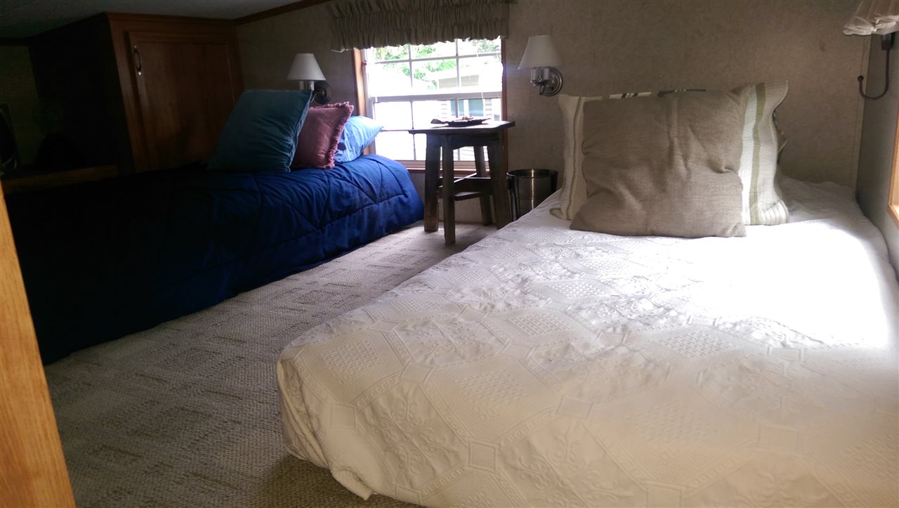 24 Dock Road, Unit 18 Gilford, NH 03249 - Photo 19 of 23