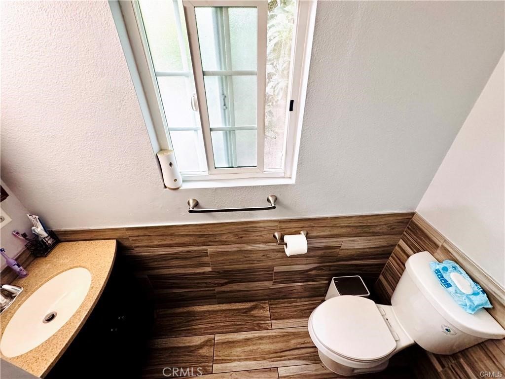 10152 Stanwin Avenue Arleta, CA 91331 - Photo 16 of 36
