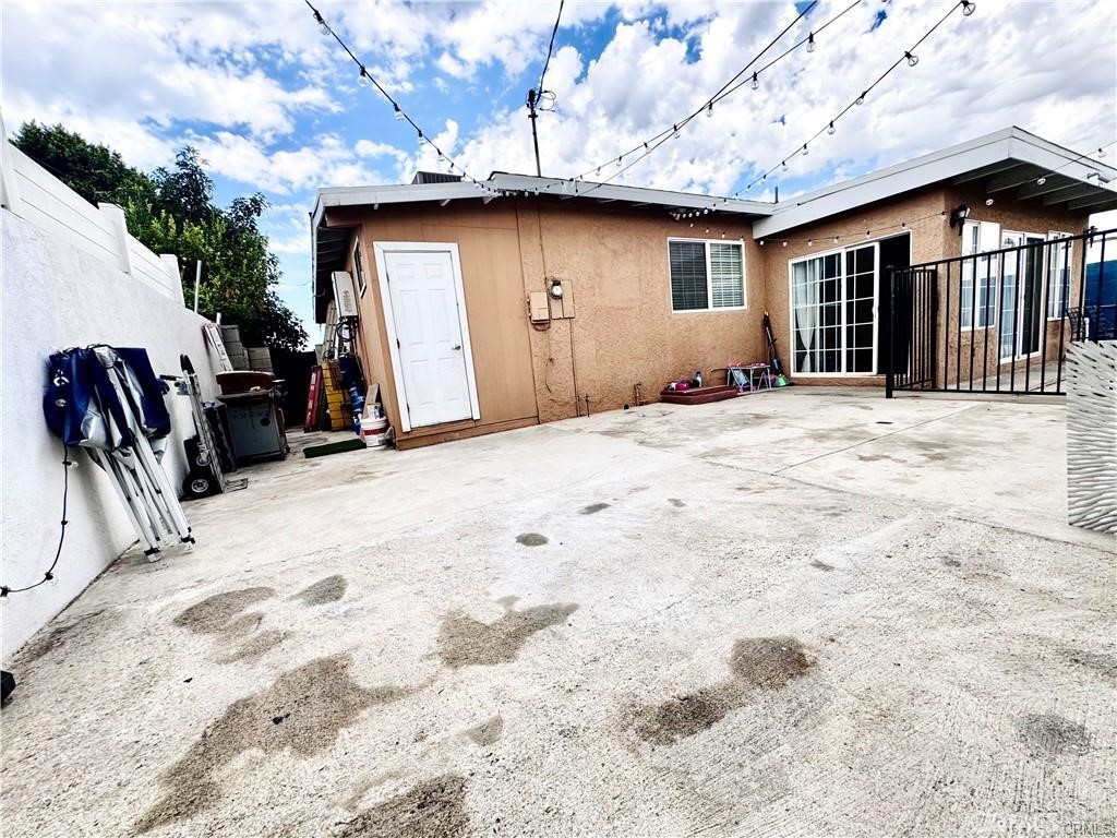 10152 Stanwin Avenue Arleta, CA 91331 - Photo 32 of 36