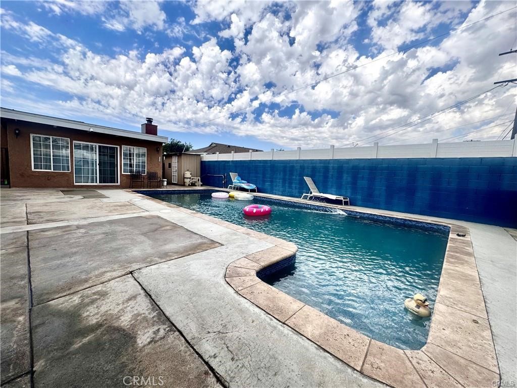 10152 Stanwin Avenue Arleta, CA 91331 - Photo 7 of 41