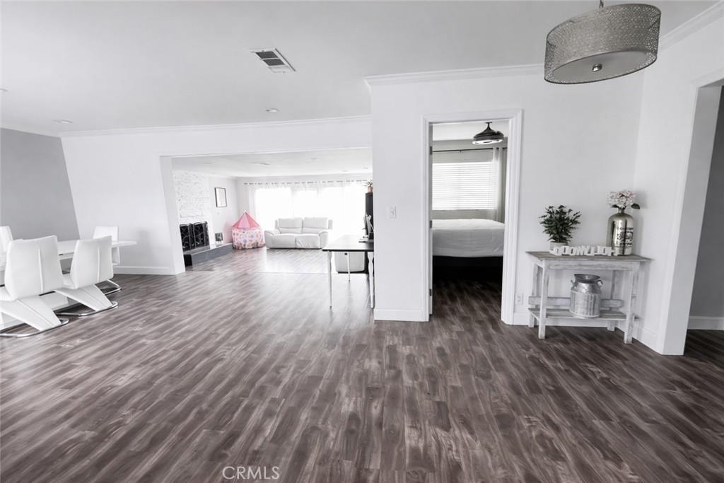 10152 Stanwin Avenue Arleta, CA 91331 - Photo 9 of 36