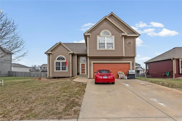 $369,950 | 1308 North 3rd Street East, Louisburg, KS 66053