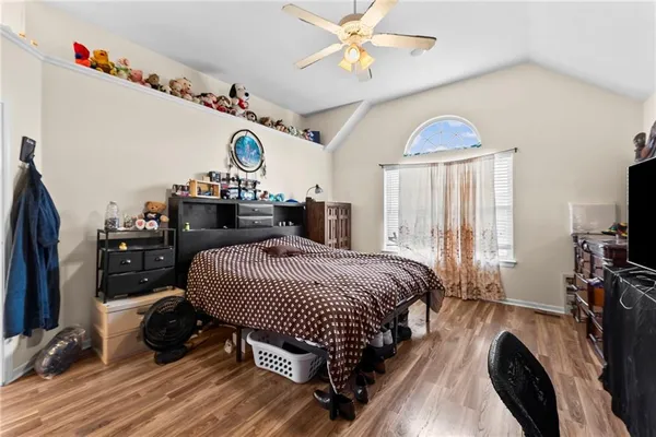 $339,950 | 1308 North 3rd Street East, Louisburg, KS 66053