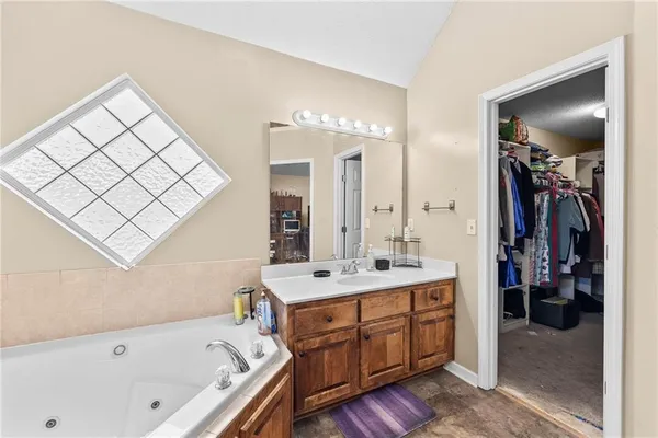 $339,950 | 1308 North 3rd Street East, Louisburg, KS 66053