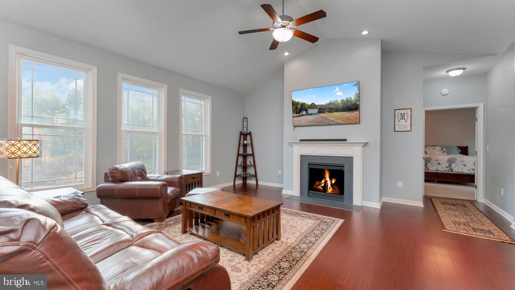 6035 Partlow Road Spotsylvania, VA 22551 - Photo 4 of 27 Gallery Image 4