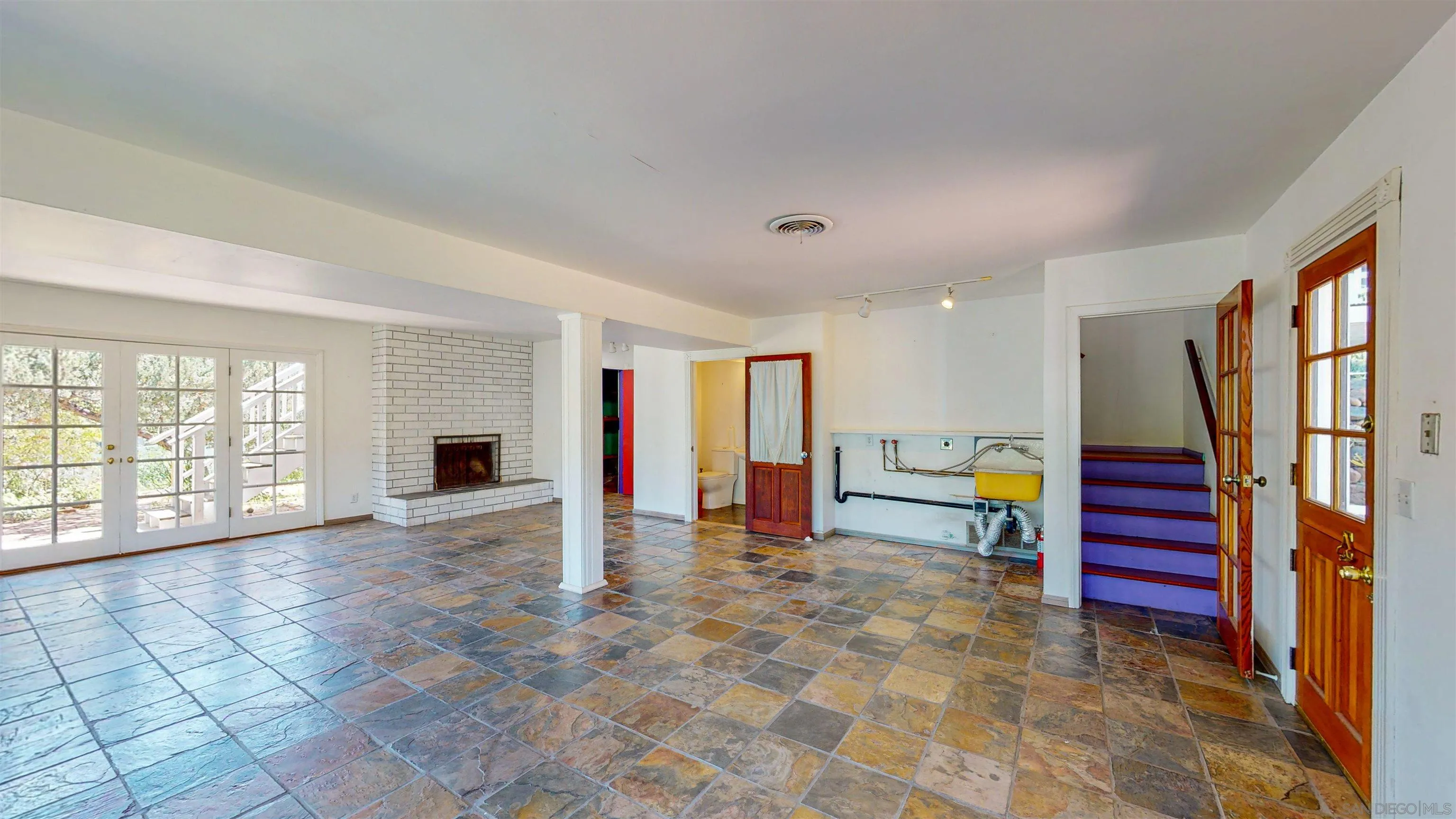 11721 Johnson Lake Road Lakeside, CA 92040 - Photo 12 of 71 Gallery Image 12