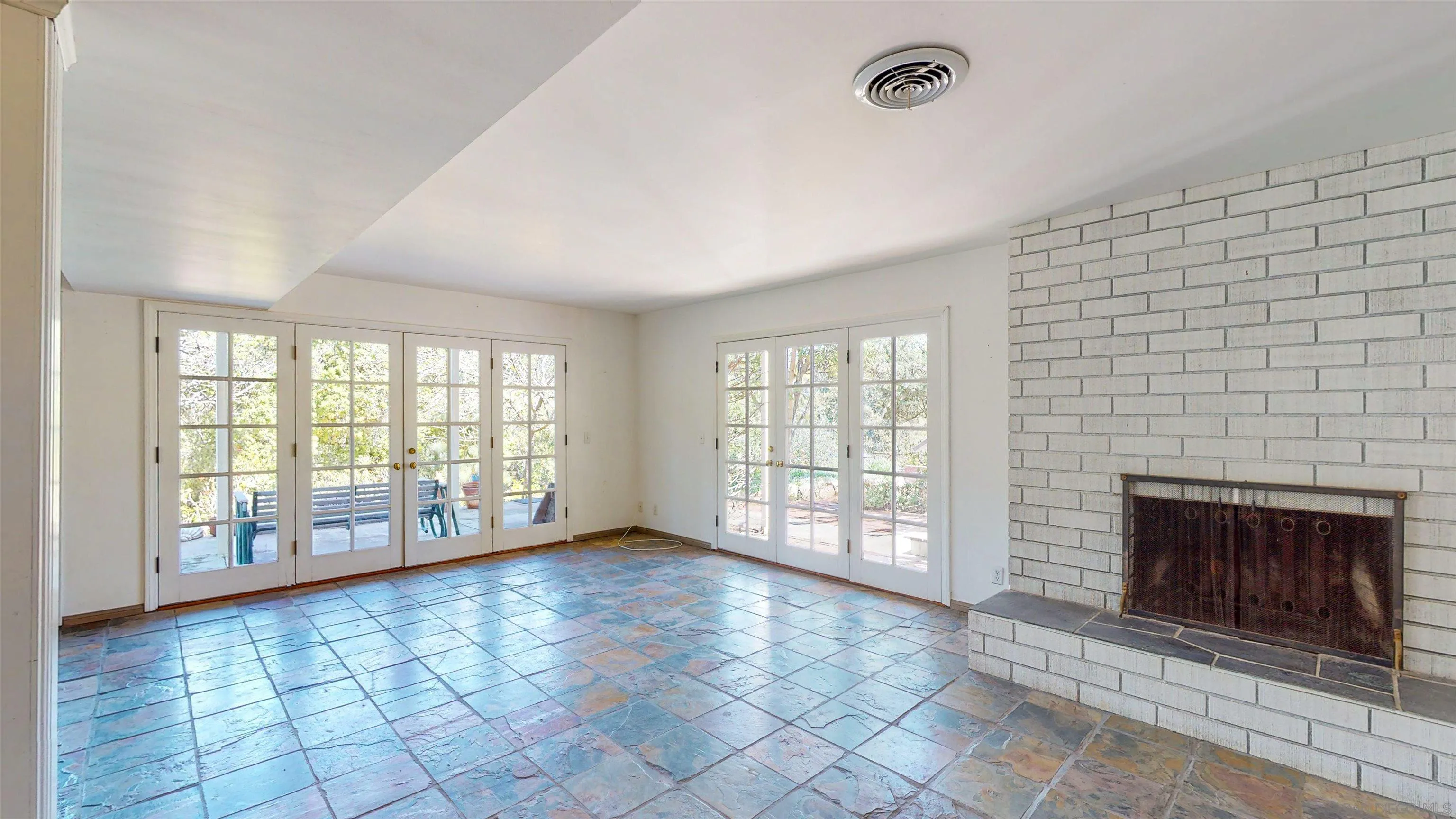 11721 Johnson Lake Road Lakeside, CA 92040 - Photo 13 of 71 Gallery Image 13