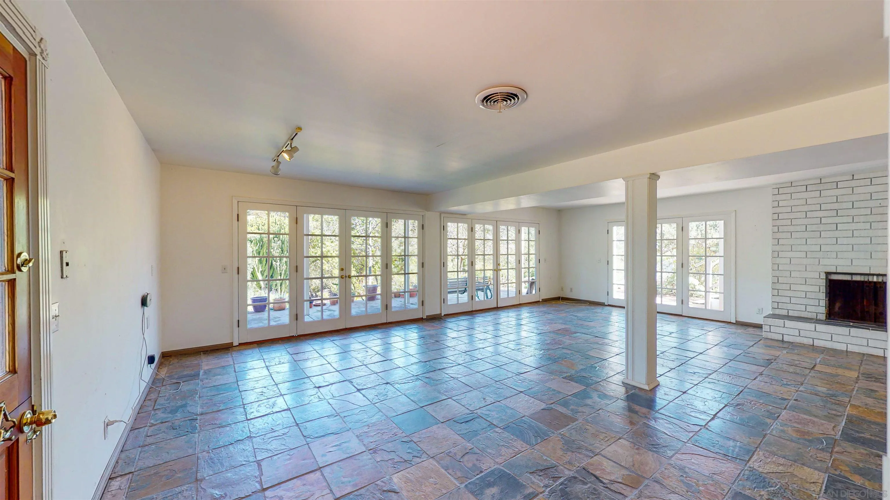 11721 Johnson Lake Road Lakeside, CA 92040 - Photo 14 of 71 Gallery Image 14