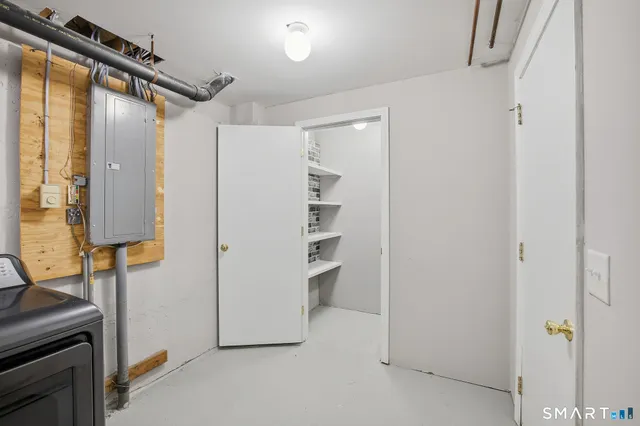 a view of walk in closet