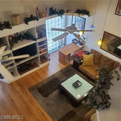 $1,800 | 4032 Village Square, Las Vegas, NV 89121