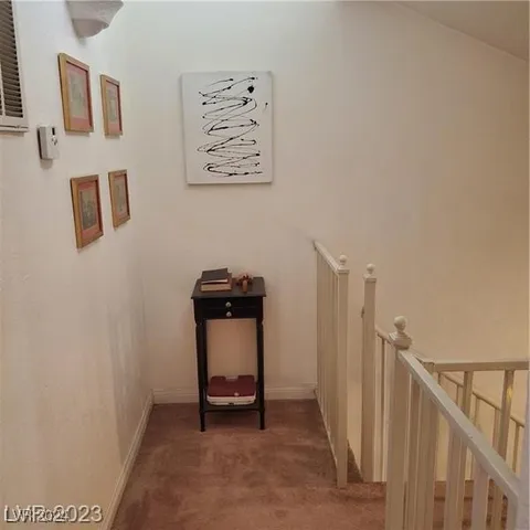 $1,800 | 4032 Village Square, Las Vegas, NV 89121