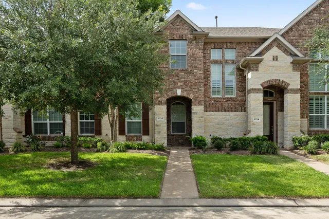 $285,000 | 9218 Solvista Pass Lane, Houston, TX 77070