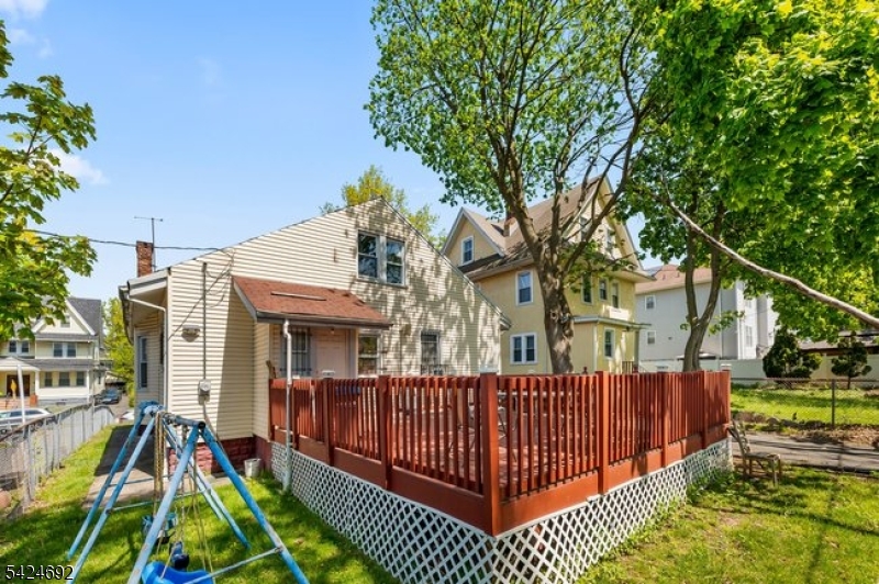 42 Scheerer Avenue Newark, NJ 07112 - Photo 33 of 34