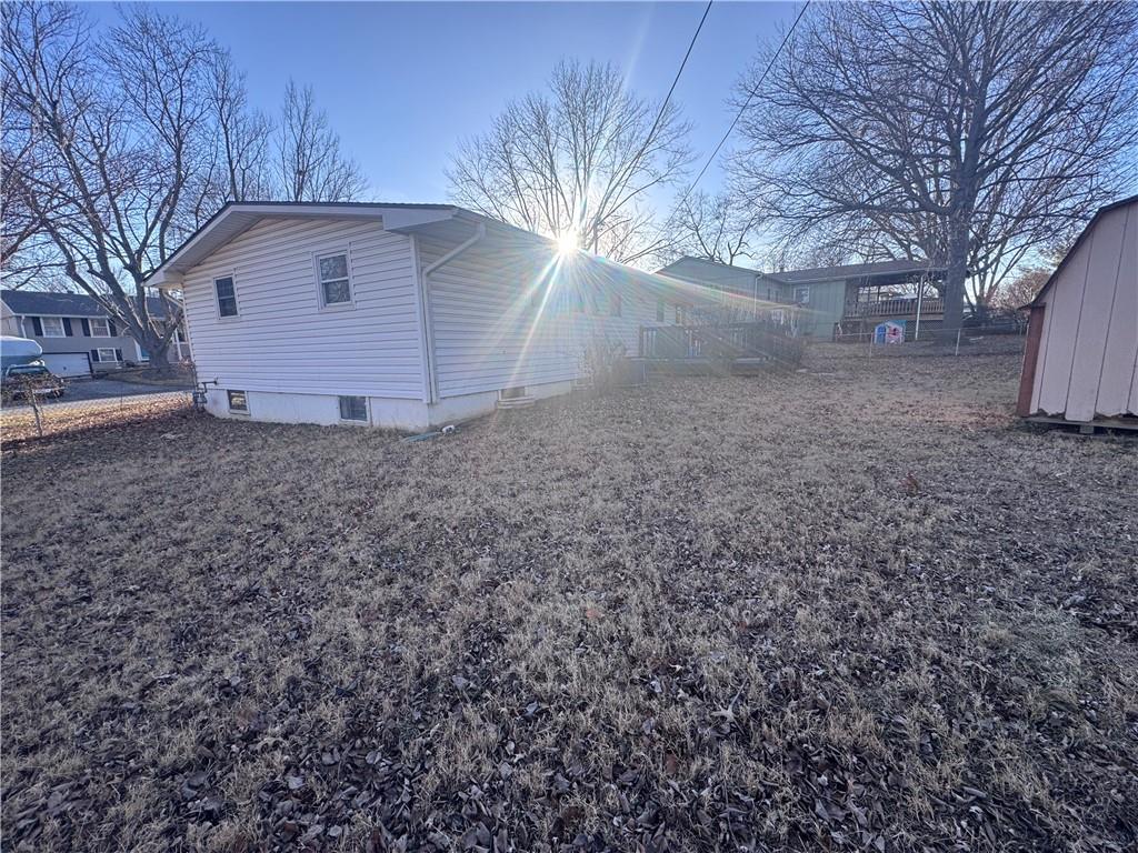 834 North Ponca Drive Independence, MO 64056 - Photo 2 of 18