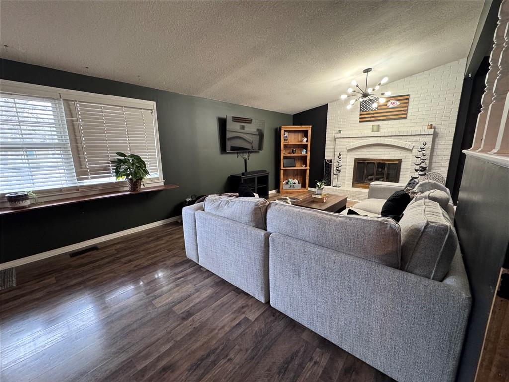 834 North Ponca Drive Independence, MO 64056 - Photo 5 of 18