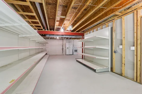 $699,900 | 6748 Yale Drive, Franklin, WI 53132