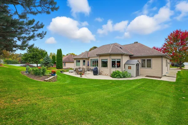 $699,900 | 6748 Yale Drive, Franklin, WI 53132